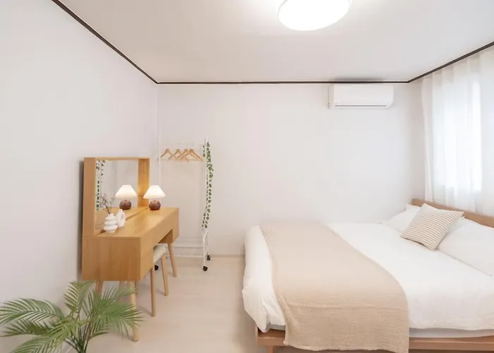 Apartamento Goyo Stay Seoul - 3Br Up To 7 - Hongdae, Gyeongbokgung 15 Min
