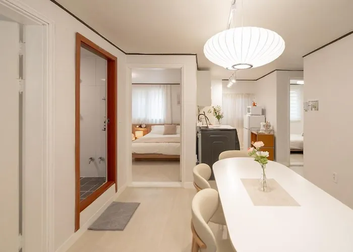Apartamento Goyo Stay Seoul - 3Br Up To 7 - Hongdae, Gyeongbokgung 15 Min