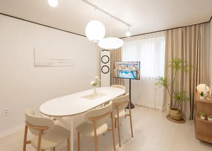 Goyo Stay Seoul - 3Br Up To 7 - Hongdae, Gyeongbokgung 15 Min *